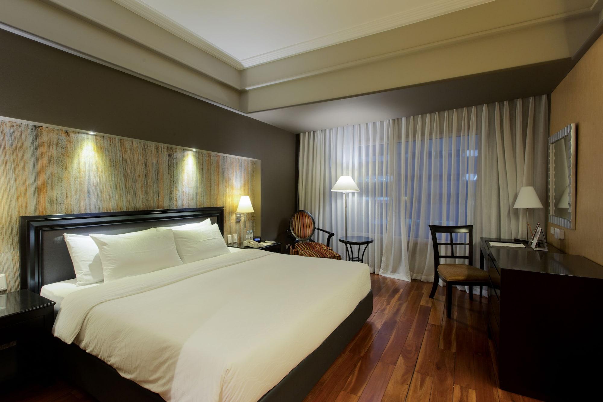 The Bellevue Manila Muntinlupa City Exterior foto