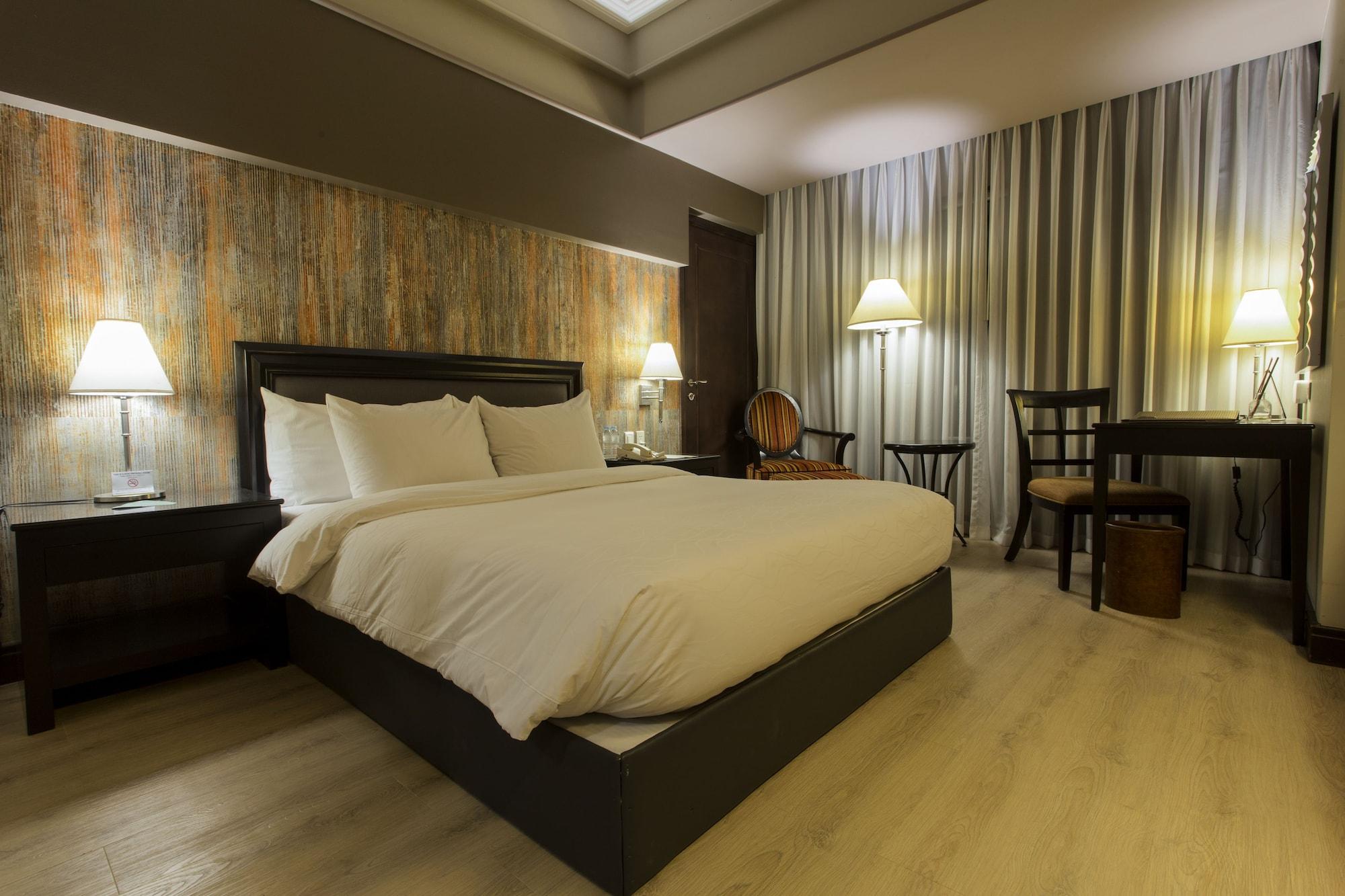 The Bellevue Manila Muntinlupa City Exterior foto