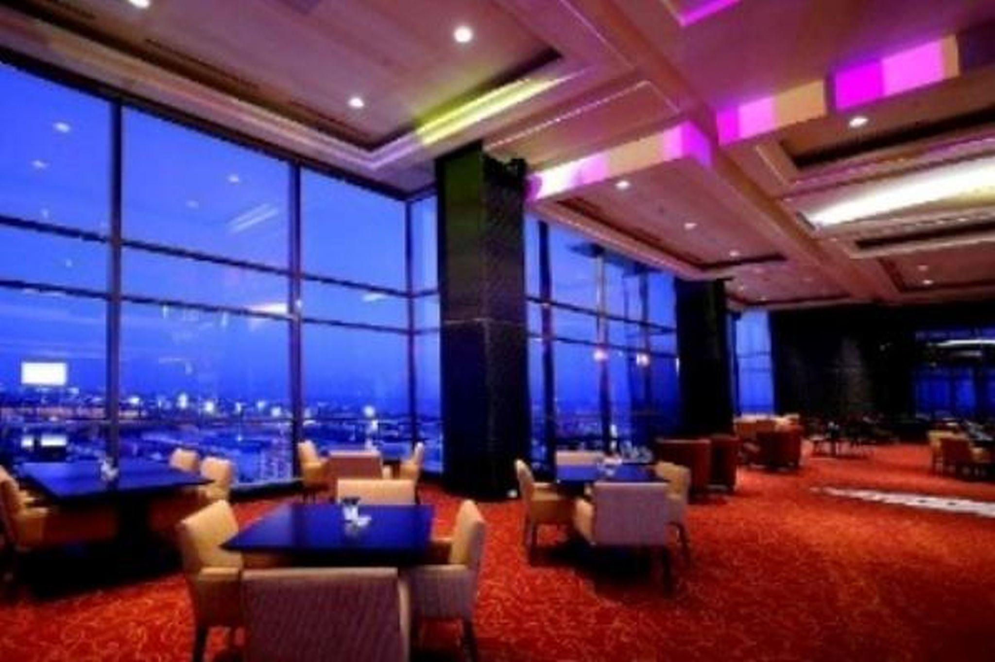 The Bellevue Manila Muntinlupa City Exterior foto