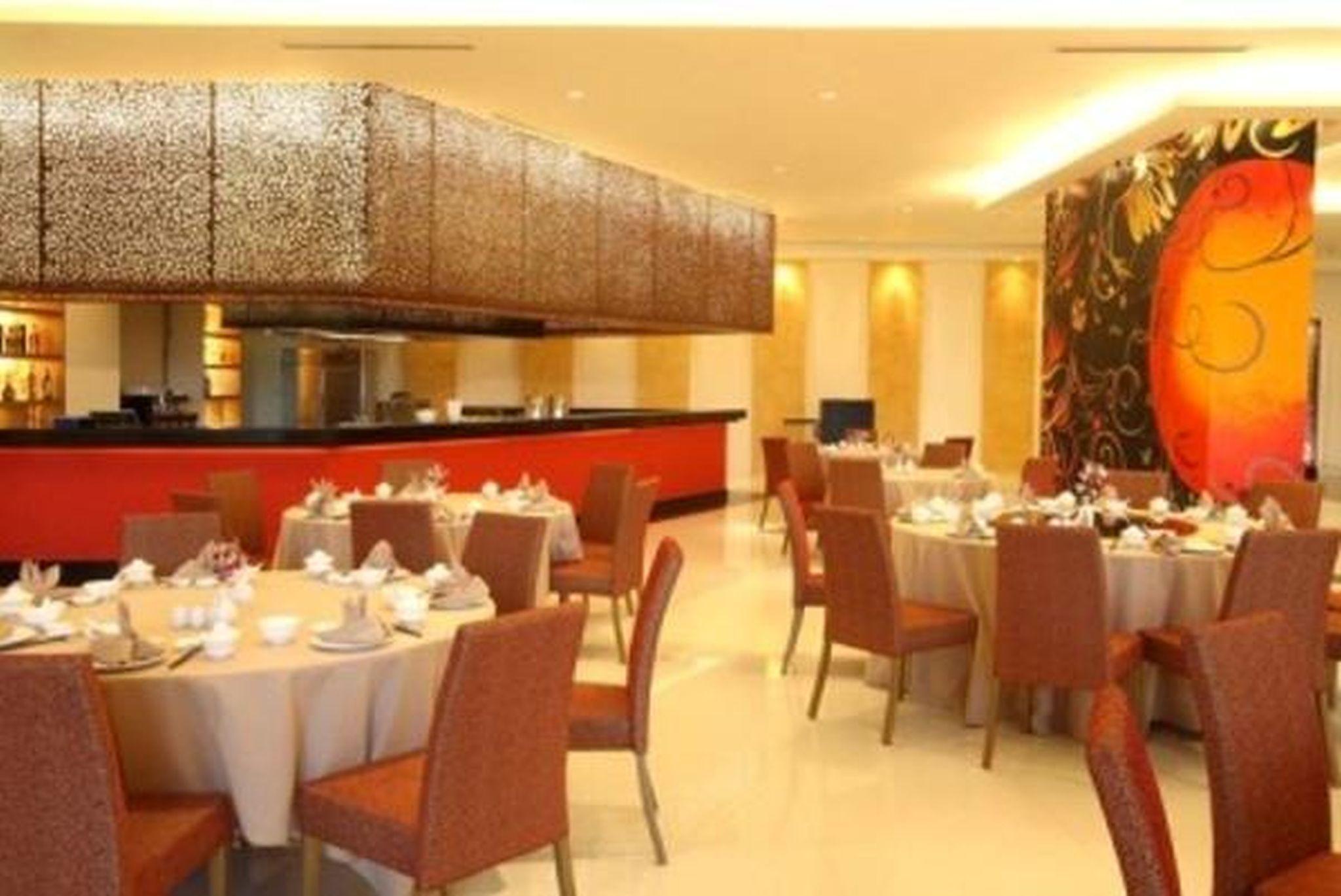 The Bellevue Manila Muntinlupa City Exterior foto