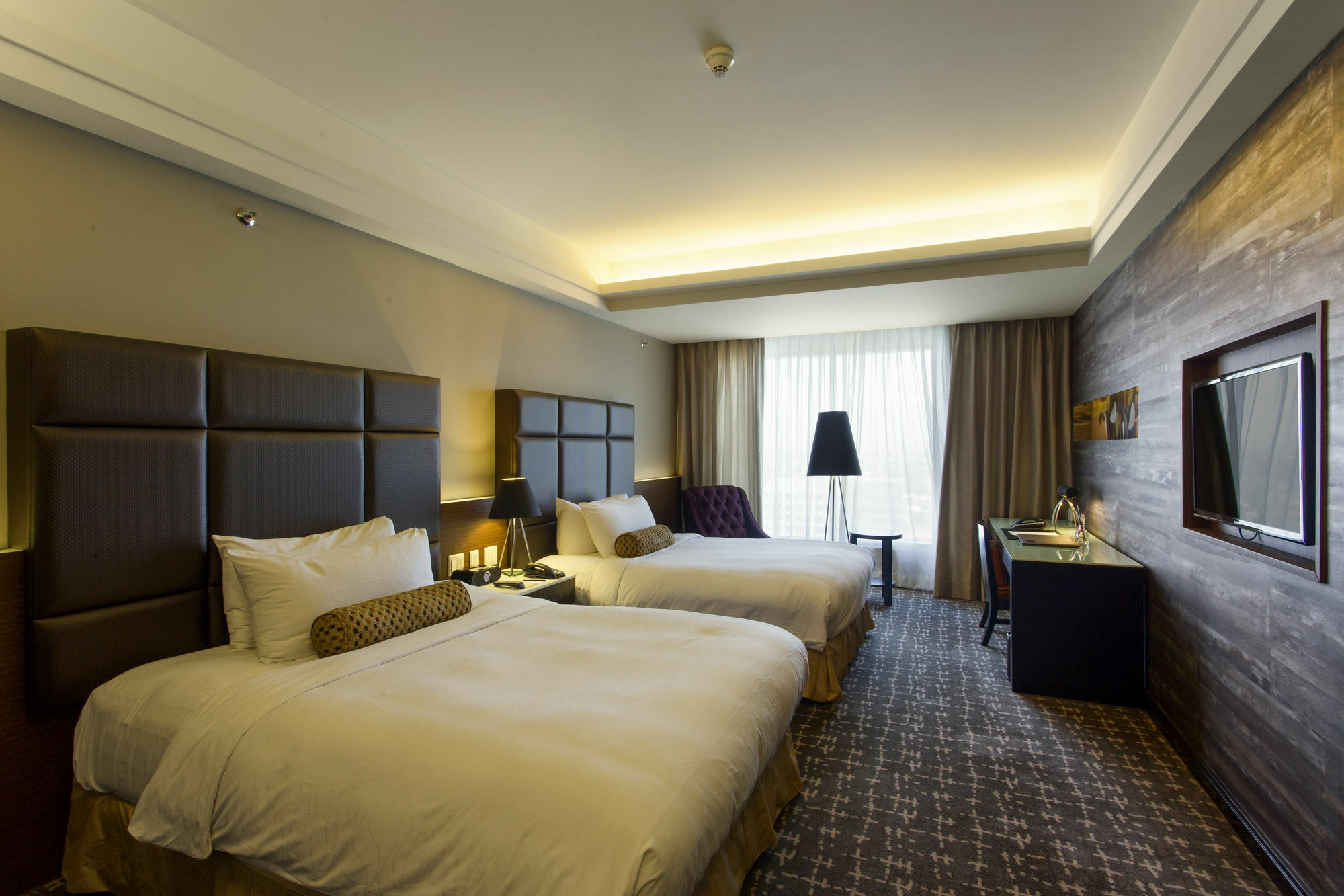 The Bellevue Manila Muntinlupa City Exterior foto