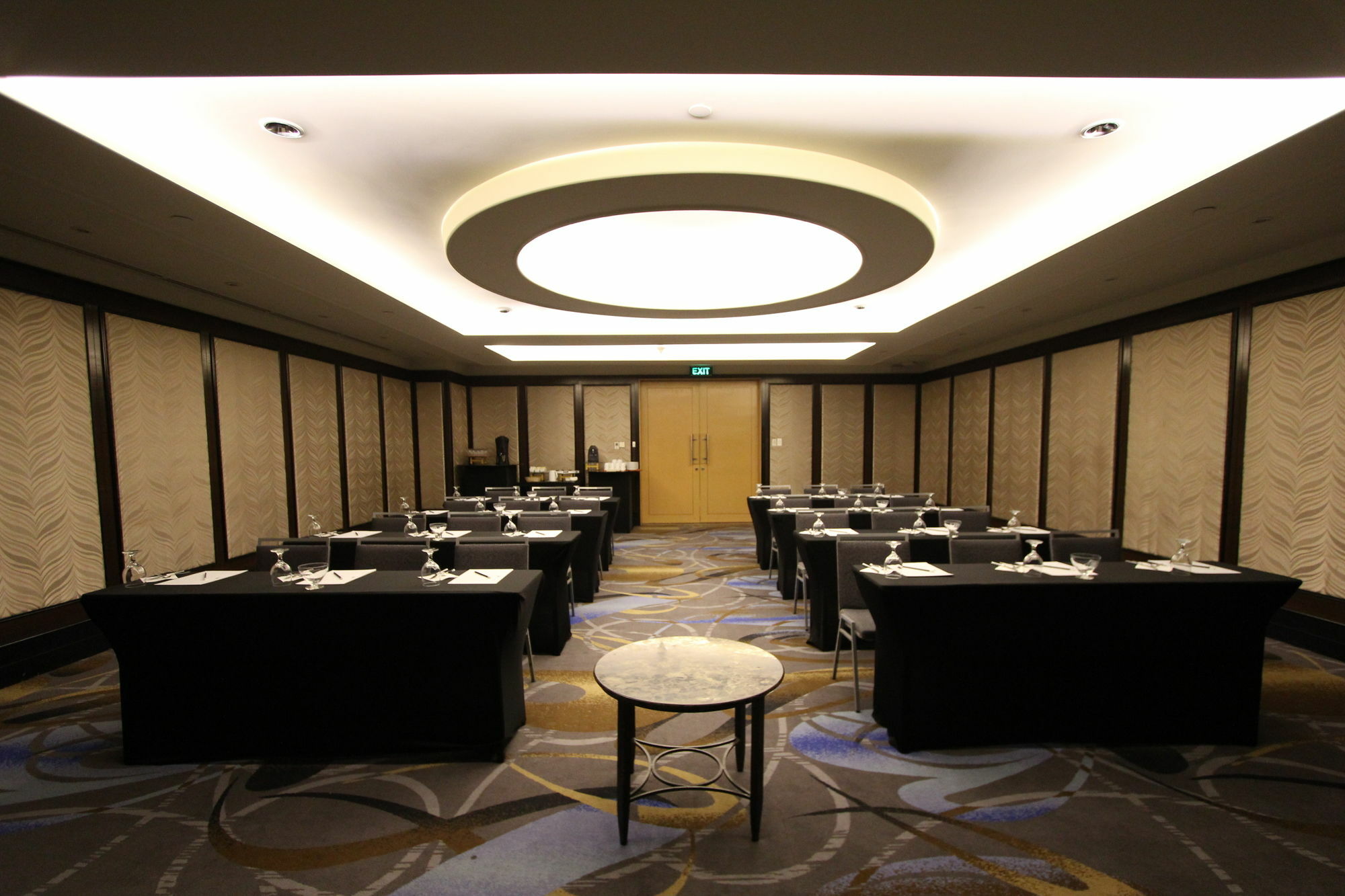The Bellevue Manila Muntinlupa City Exterior foto